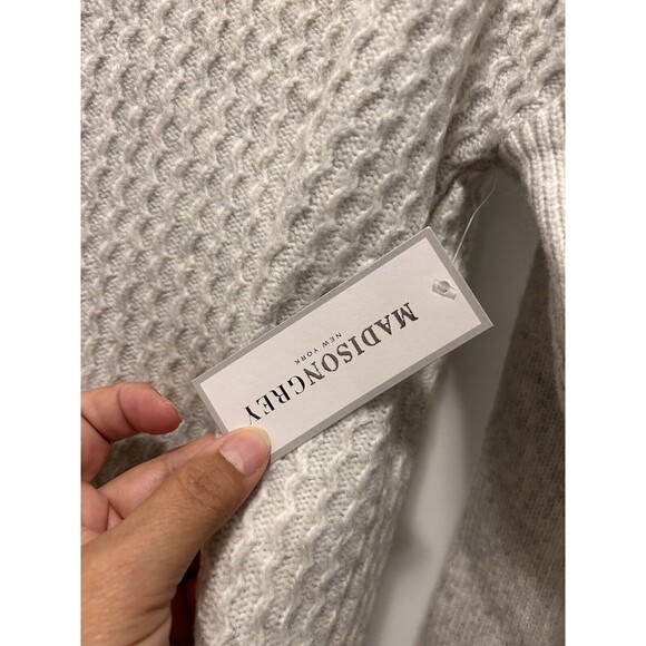 New Madison Grey Warm Gray Textured Knit Turtleneck Sweater Pullover Size Large - Picture 4 of 6